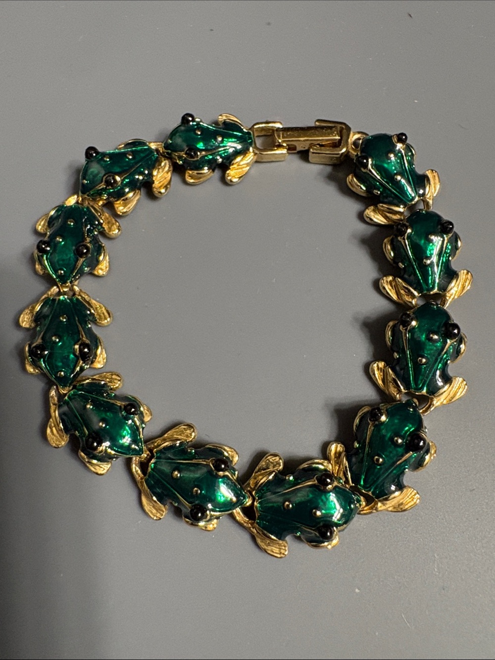 Vintage Emerald Green  Enamel Frog Link Bracelet - Women Jewelry